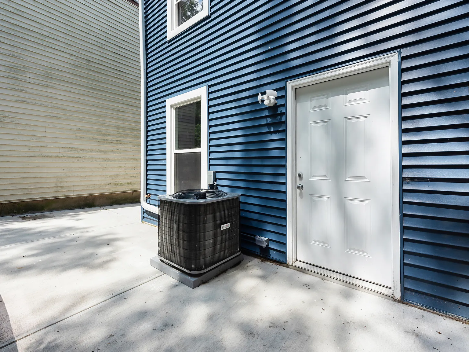 4112 Kirby — Photo 2