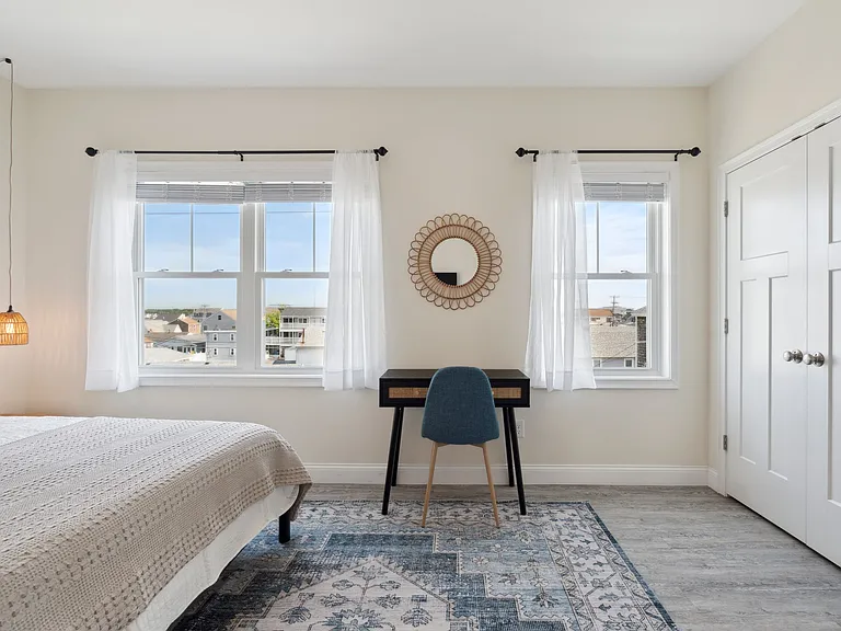 128 Ashworth Ave #308 — Photo 15