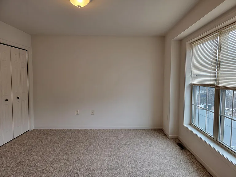 257 Ammon Ave — Photo 14