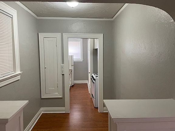 2nd image of 1619 S Van Buren St #11323975