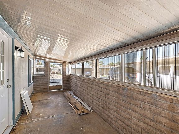 12th image of 410 N 67th Ln