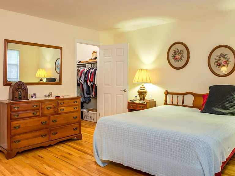Jackson House Apartments — Photo 26