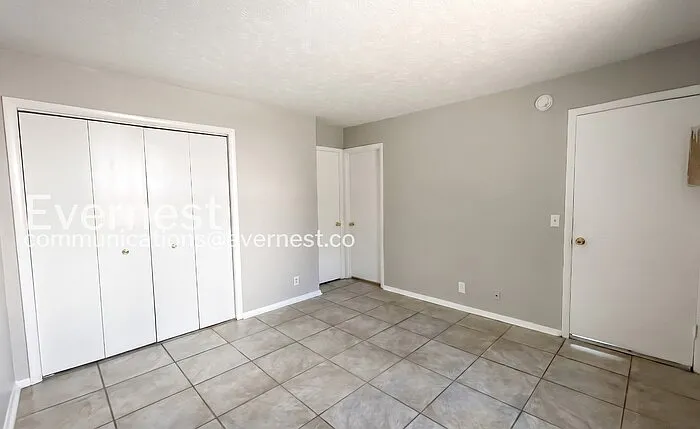 5114 Linbar Dr — Photo 5