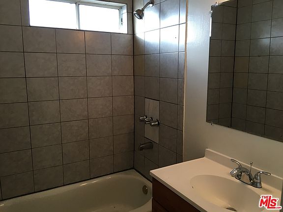 3rd image of 4829 S Slauson Ave APT 6
