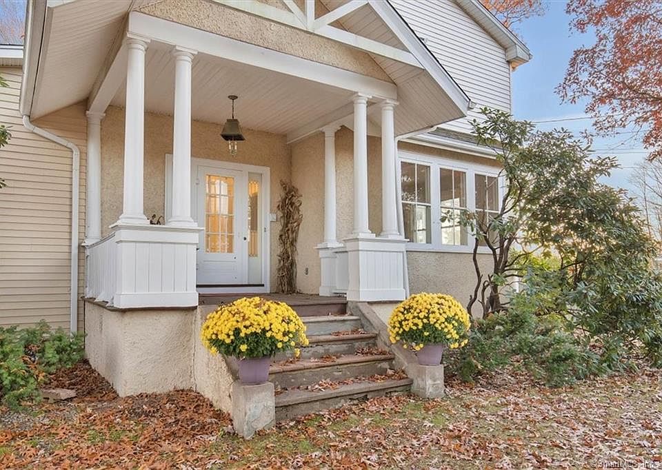 298 Oak St, Manchester, CT 06040 Zillow