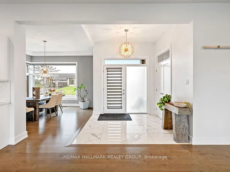 1575 Rangeland Ave — Photo 2