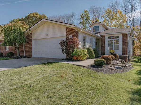 722 Woodlake Dr, Aurora, OH 44202