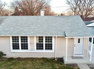 8847 S Beck Pl, Hometown, IL 60456
