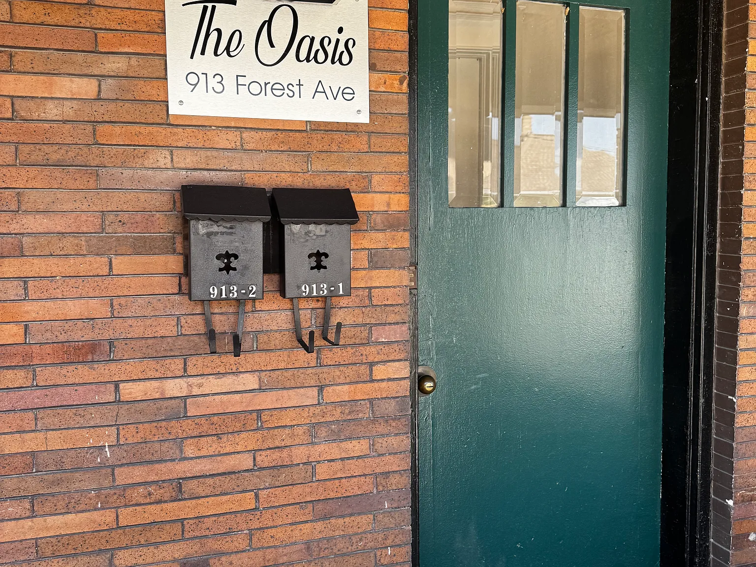 Forest Avenue — Photo 1