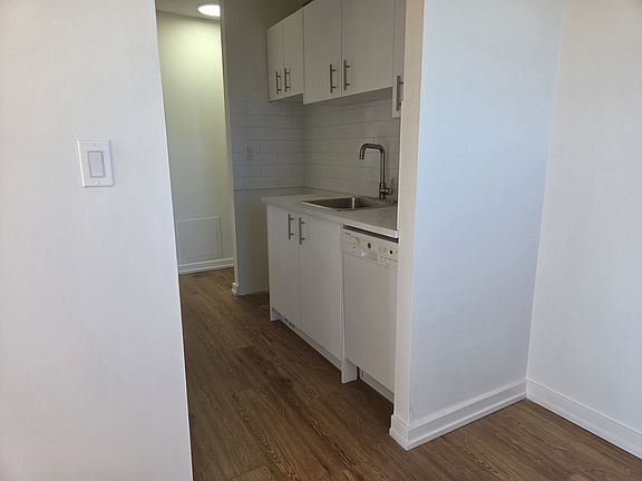 5th image of 9810 105th St NW #1311199
