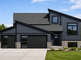 3449 Stonehedge Dr NE, Rochester, MN 55906