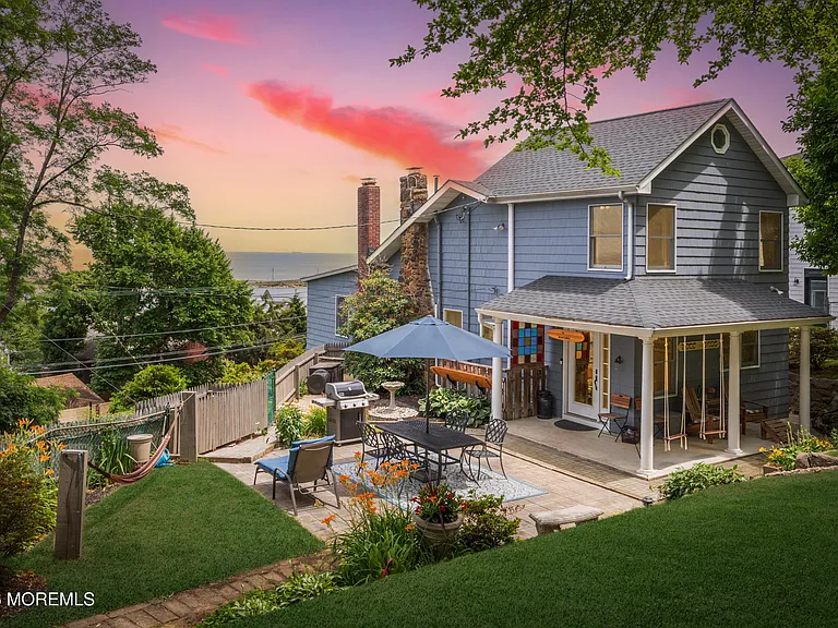 1 Lighthouse Rd — Photo 1