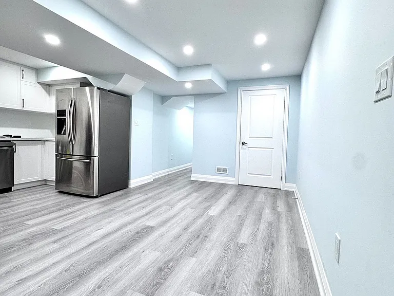 101 Milby Cres #BASEMENT — Photo 7