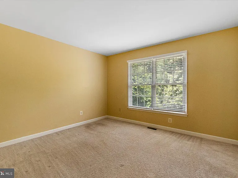 47 Wilkinson Way — Photo 16