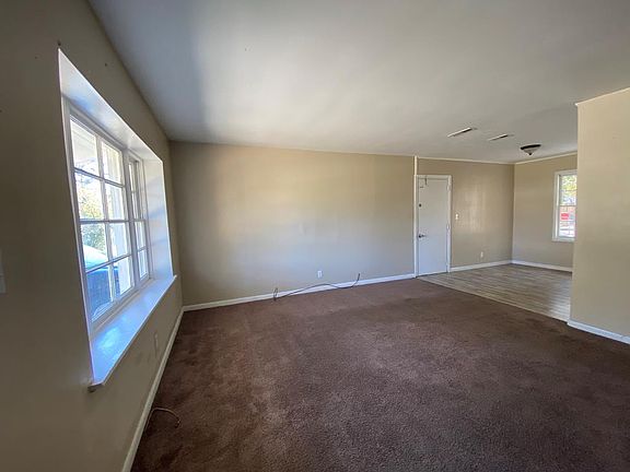 3rd image of 512 Orange St