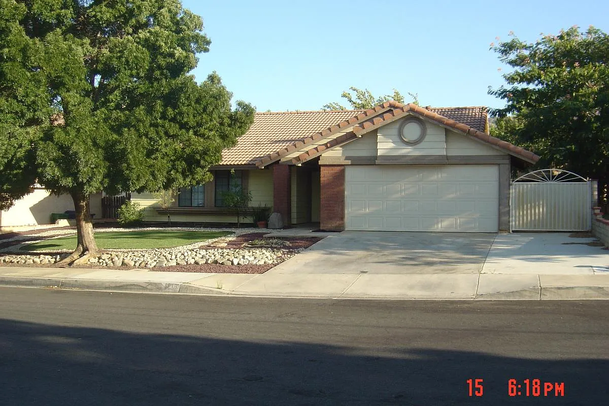 3 bed, 1415 sqft, $2,900 — Photo 1