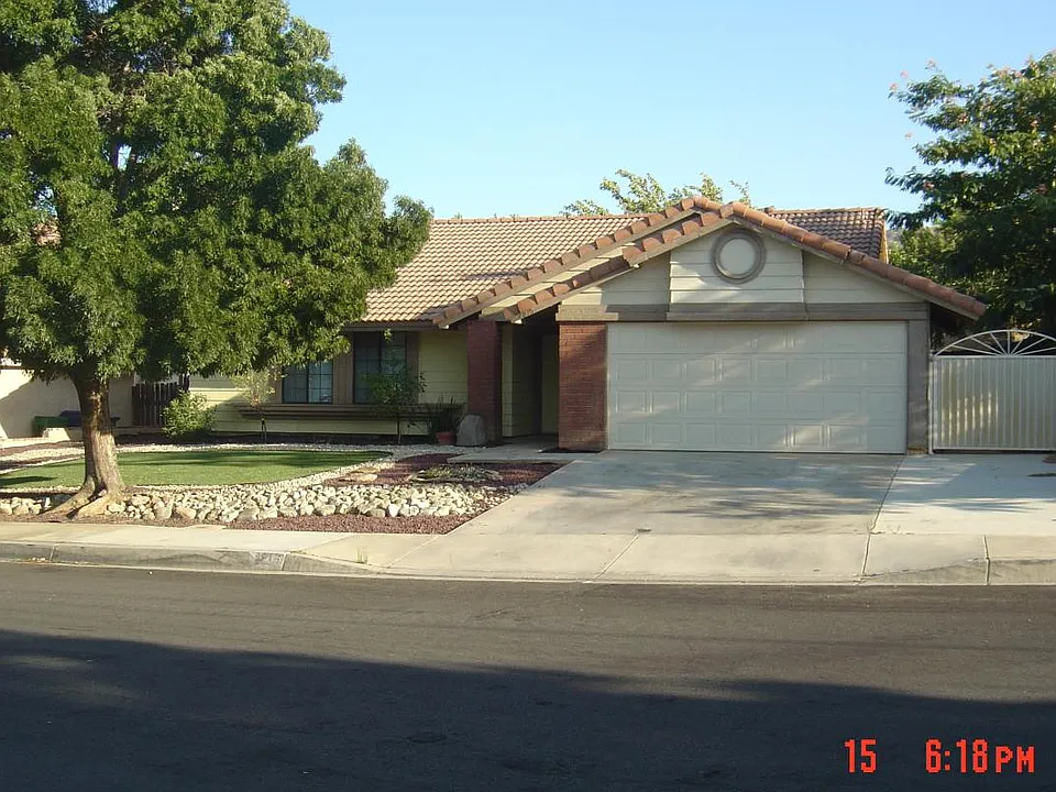 4816 Vitrina Ln