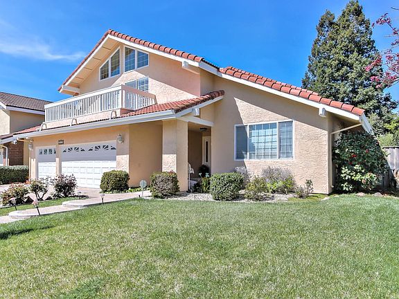 2nd image of 1121 Casaba Creek Ct