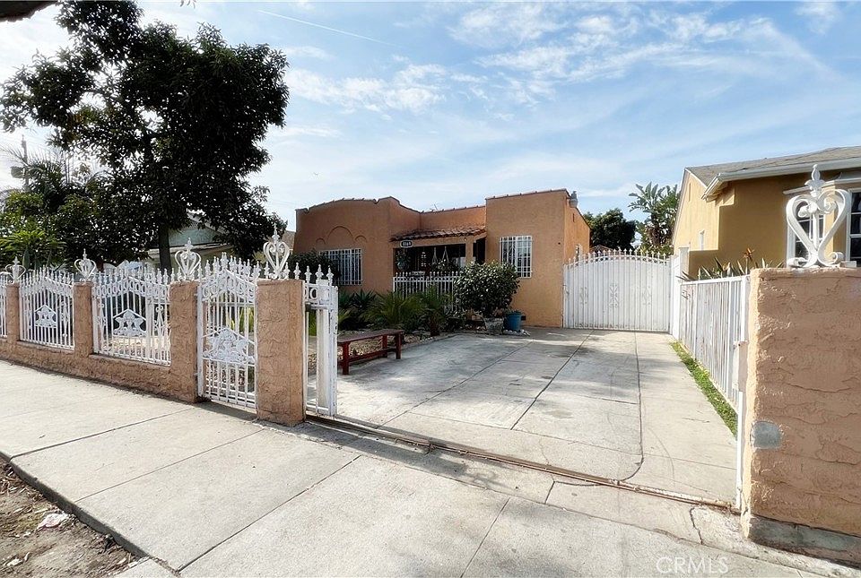 1st image of 8169 Beechwood Ave