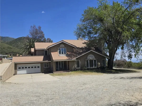1015 Deercrest Dr, Devore, CA 92407