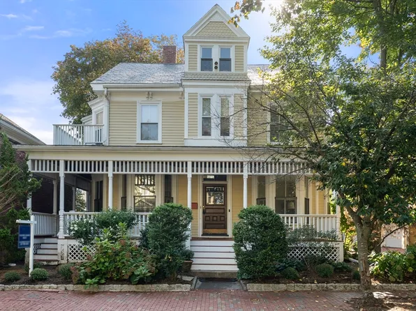 58 Trowbridge St #2, Cambridge, MA 02138