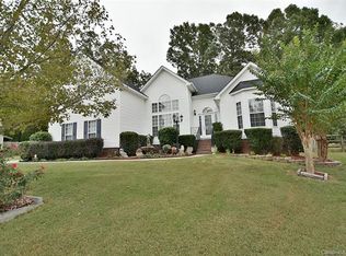 104 Spruce Pine Ct, Fort Mill, SC 29715