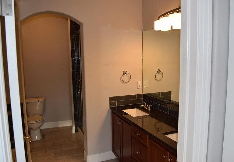 5-piece master bath
