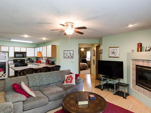 3rd image of 110 Shannon Dr Unit 2