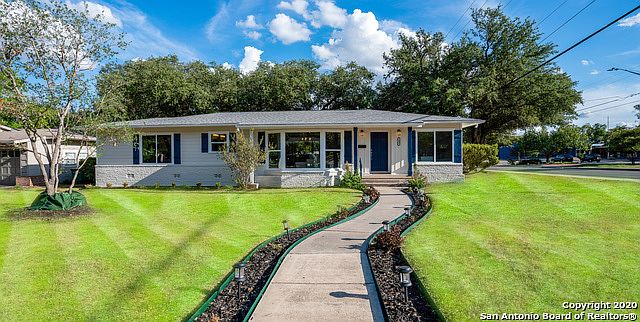 1st image of 102 Larkwood Dr