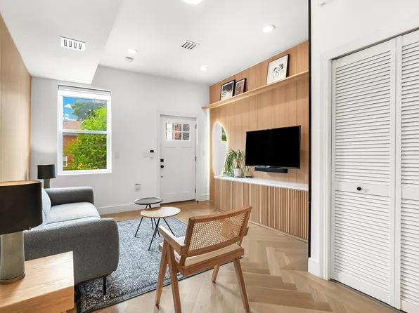 18-05 Highland Avenue image 3 of 34