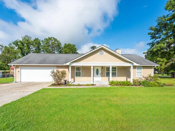3942 Foxridge Dr, Valdosta, GA 31605