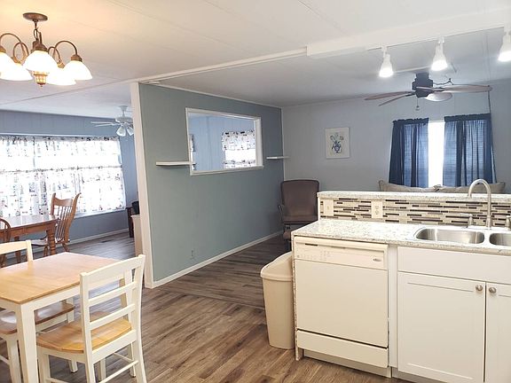4th image of 435 16th Ave SE #576