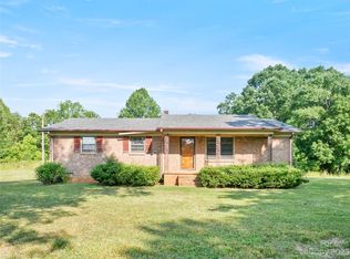 114 Powerhouse Rd, Lawndale, NC 28090