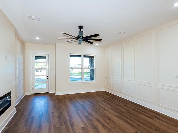 5th image of 1437 Justice St