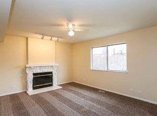 648 Dover Dr, Elgin, IL 60120