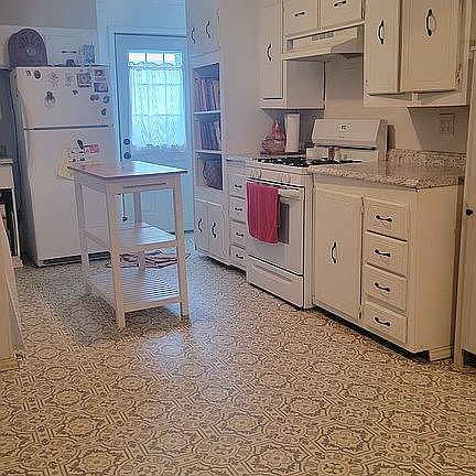 4th image of 207 S 5th St