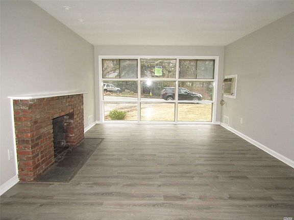5th image of 55 Cedar Dr