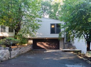 24 Rockledge Rd, Montville, NJ 07045