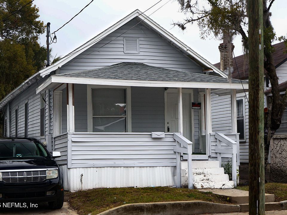 1st image of 137 W 21ST Street