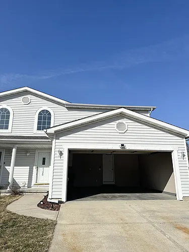 1320 Beacon Hill Ct Photo 1