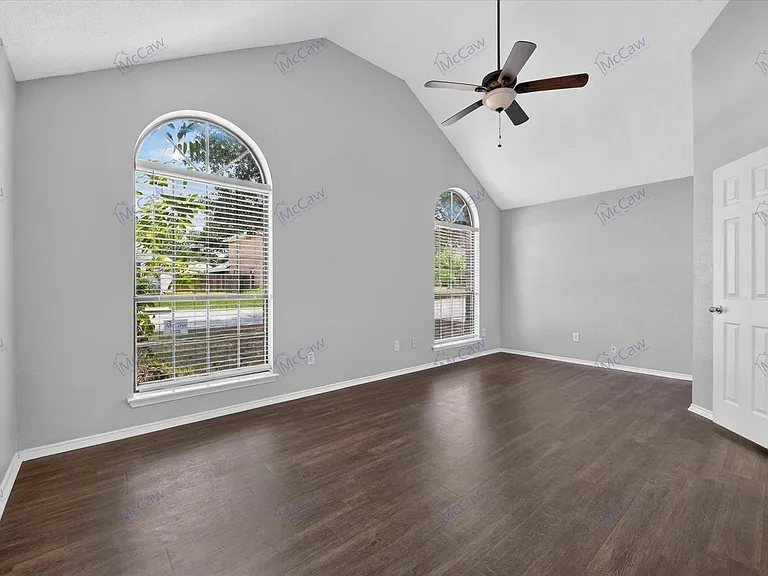 7001 Bentley Ave — Photo 19