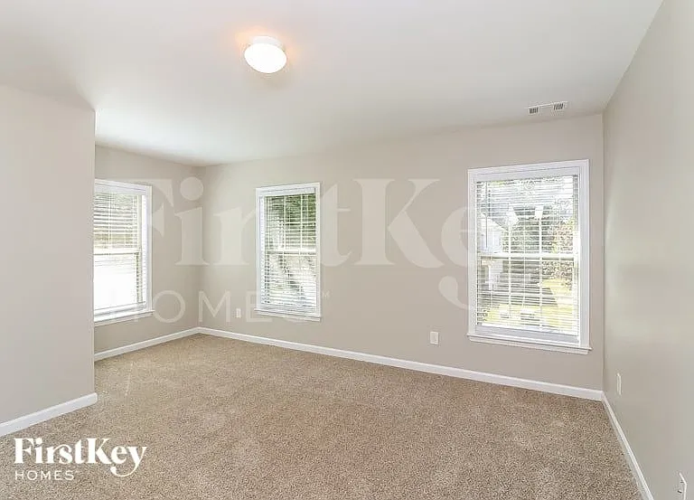 193 Palisades Dr — Photo 12