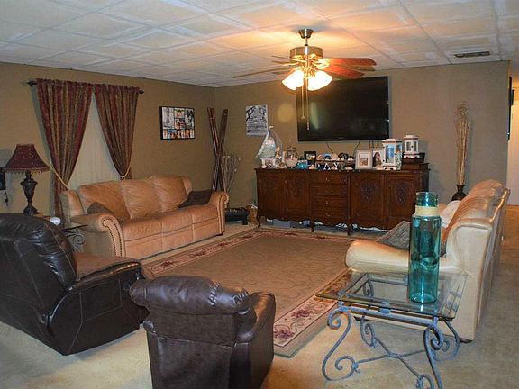 2nd image of 503 Terre Haute Pl