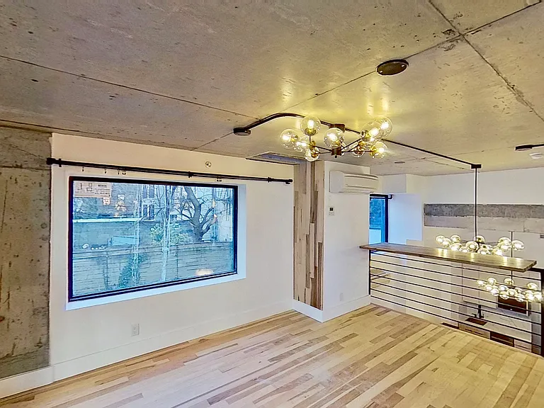 27 Montrose Ave #11 — Photo 22