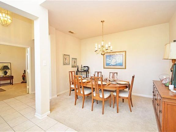 Large Formal Dining Room!