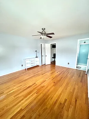 Rented by Luxian International Realty LLC | media 12