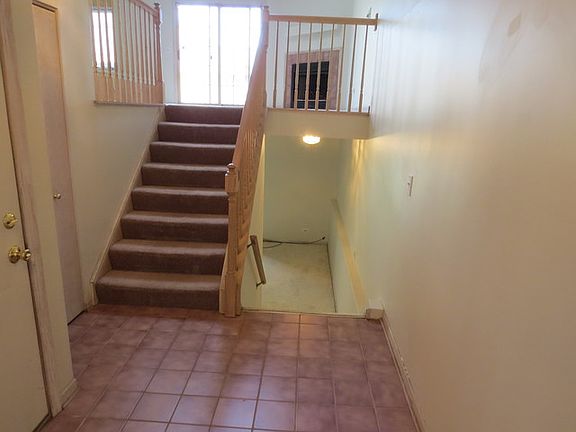 2nd image of 814 Millcreek Cir #814