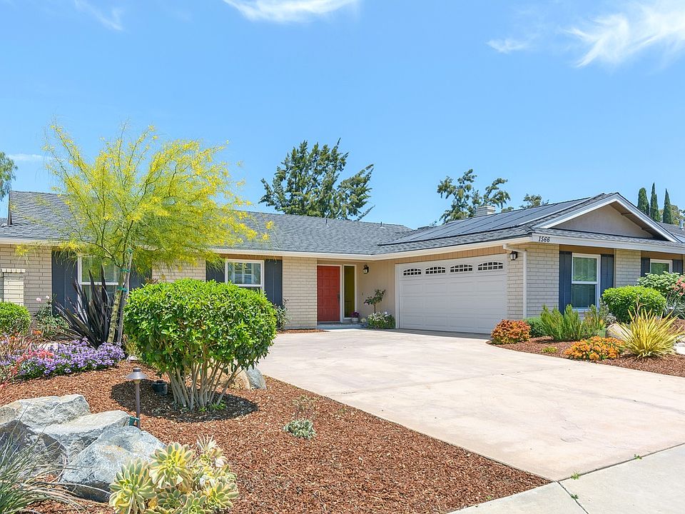 1st image of 1566 W Country Club Ln