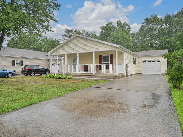 19 Baltusrol Dr, Mays Landing, NJ 08330