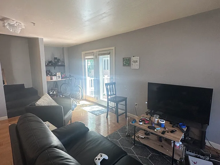 36 Raymond St #1 — Photo 11